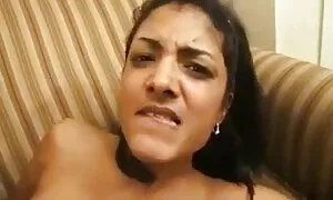 فتاة هندية تضاجع الس ...