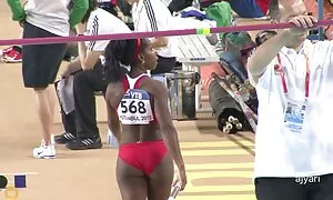 ياريسلي سيلفا: مؤخرة ...