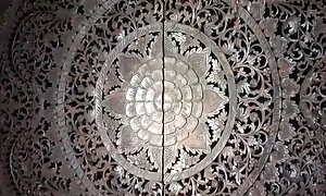 الهندي كبير الثدي عم ...